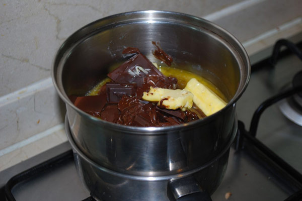 Nguyên liệu làm bánh socola sữa chua Hy Lạp