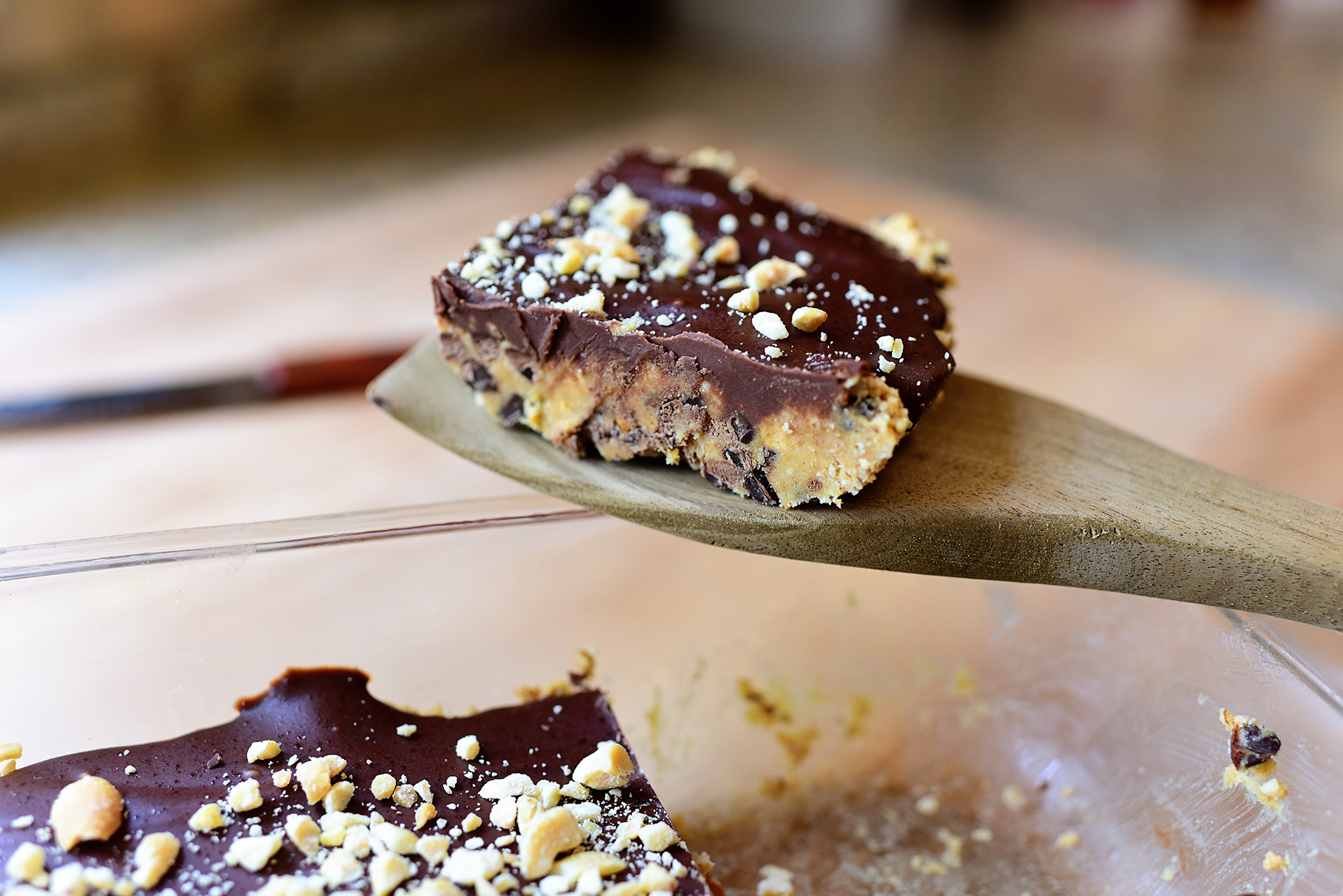 Cách làm kẹo socola bơ lạc