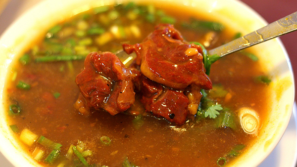 Thỏ thịt nấu sốt vang