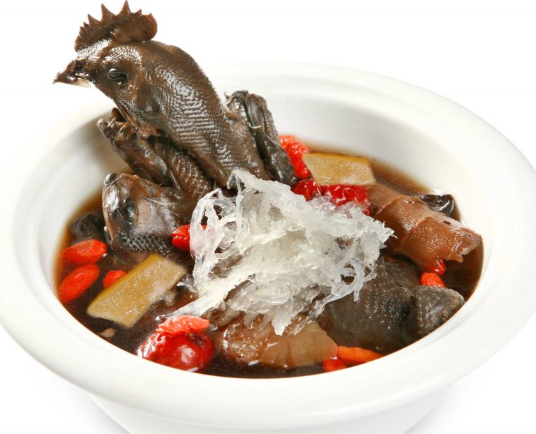 Gà ác hầm bách hợp