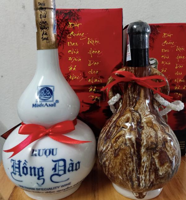 Địa chỉ bán Rượu Hồng Đào hồ lô giá tốt