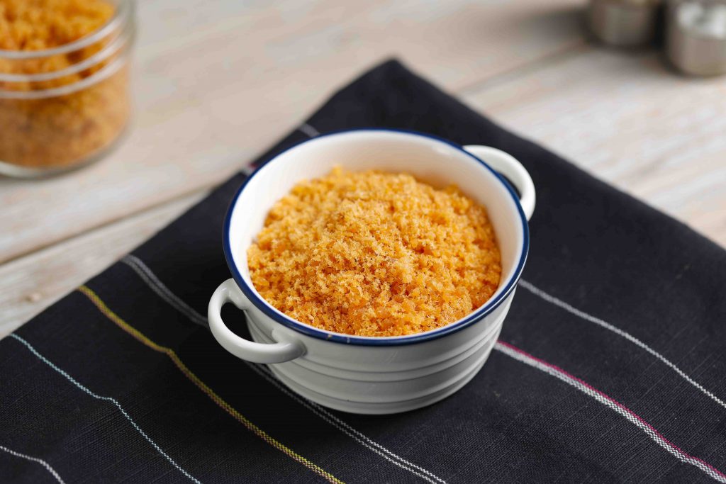 Xào cá thành ruốc