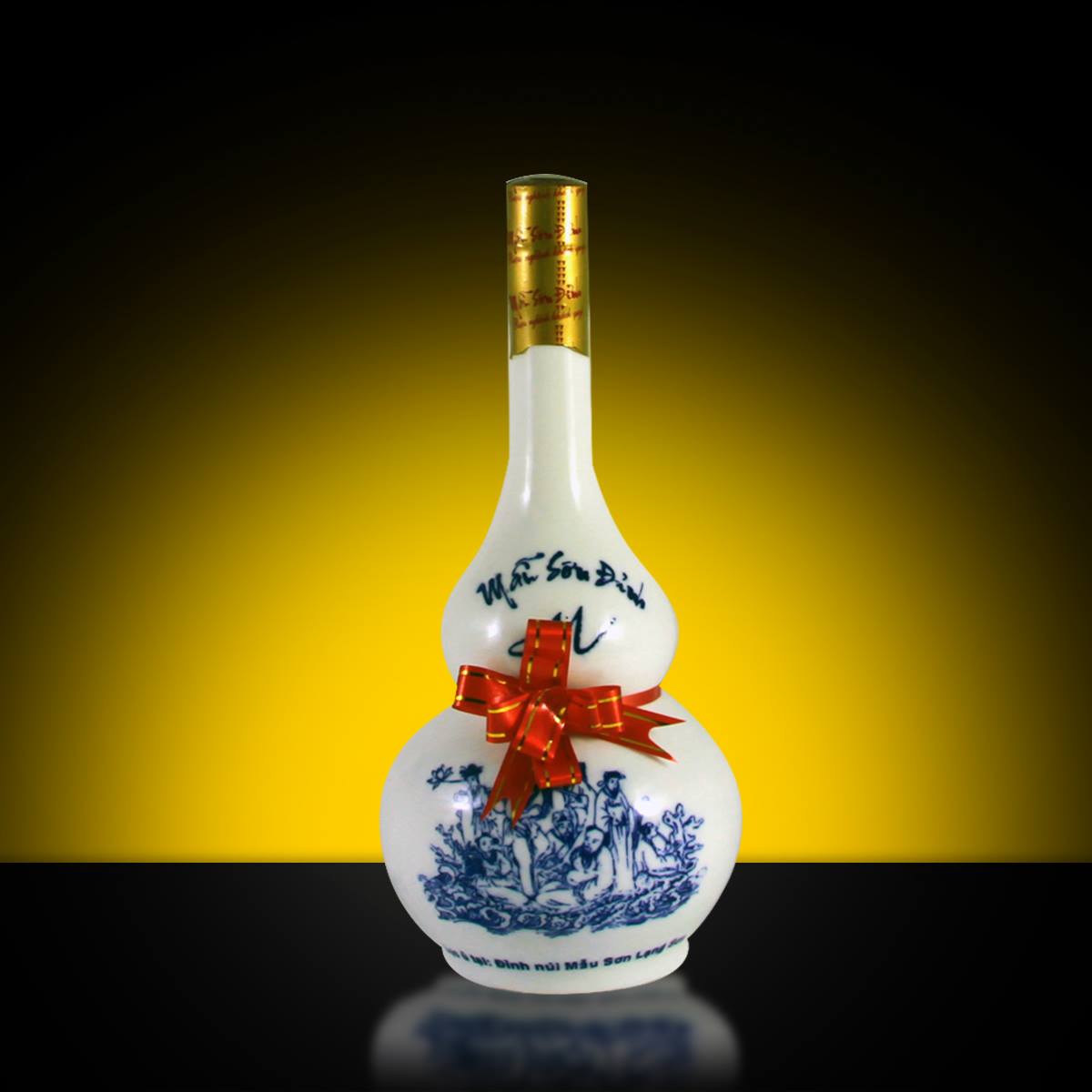 Rượu mẫu sơn giá bao nhiêu?