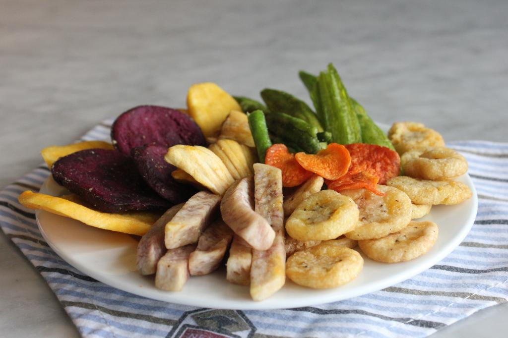 Món hoa quả sấy thập cẩm