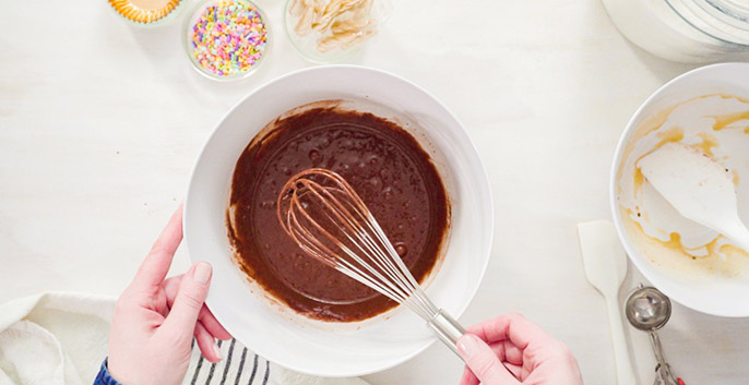 Nguyên liệu chuẩn bị làm mặt nạ cacao sữa chua