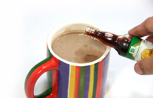 Cách 2: Pha cacao bằng bếp đun