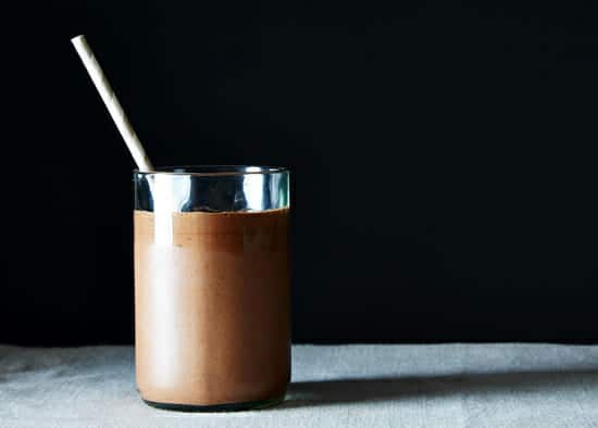 Buổi tối uống ca cao có gây mất ngủ không?