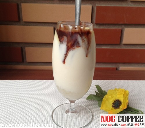 trang trí sữa chua đánh đá cacao